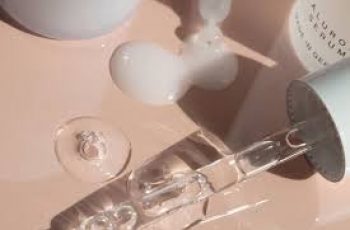 Skincare Explained: Pairing Retin-A with Hyaluronic Acid Effectively Skincare Explained: Pairing Retin-A with Hyaluronic Acid Effectively