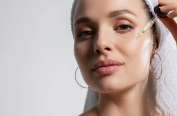 The Perfect Pair: How to Safely Combine Azelaic Acid and Vitamin C for Clearer, Radiant Skin