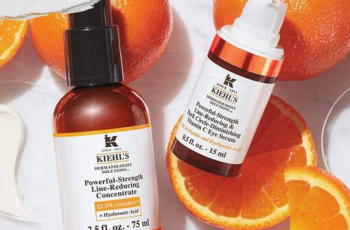 How to Layer Hyaluronic Acid and Vitamin C Oil for Glowing Skin