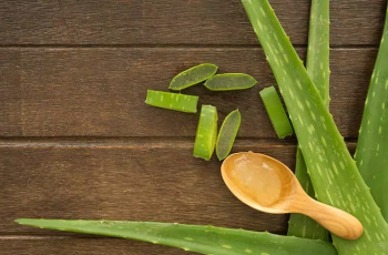 How to Get Clear, Glowing Skin Quickly and Safely at Home