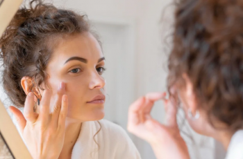 Essential Skincare Tips to Identify and Fix Dehydrated Skin Essential Skincare Tips to Identify and Fix Dehydrated Skin