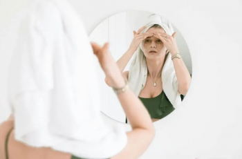 Glycolic Acid vs Salicylic Acid: Which One Does Your Skin Really Need?