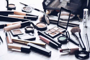 Does Makeup Expire? How to Know When It’s Time to Toss