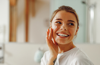 The Correct Skincare Routine Order: How to Layer Products The Correct Skincare Routine Order: How to Layer Products