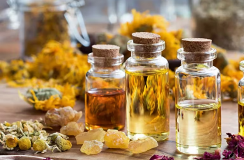 Essential Oils in Skincare – Benefits and How to Choose the Right One for Your Skin Essential Oils in Skincare – Benefits and How to Choose the Right One for Your Skin