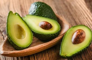 What to Eat for Clear, Glowing Skin Based on Your Skin Type